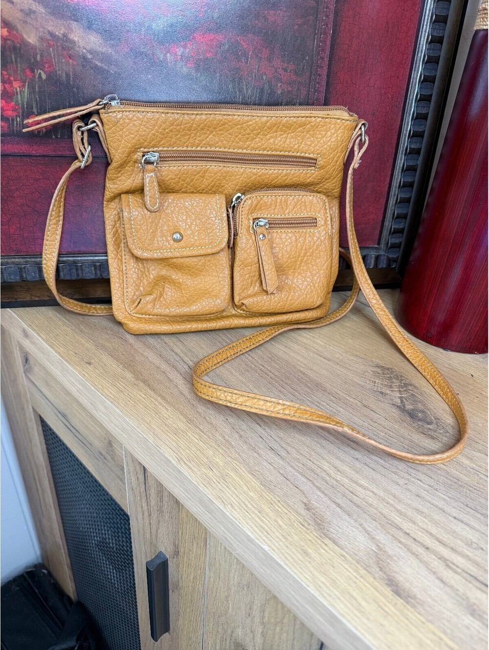 Kelly & Katie Tan Leather Crossbody Bag w/ Multiple Pouches